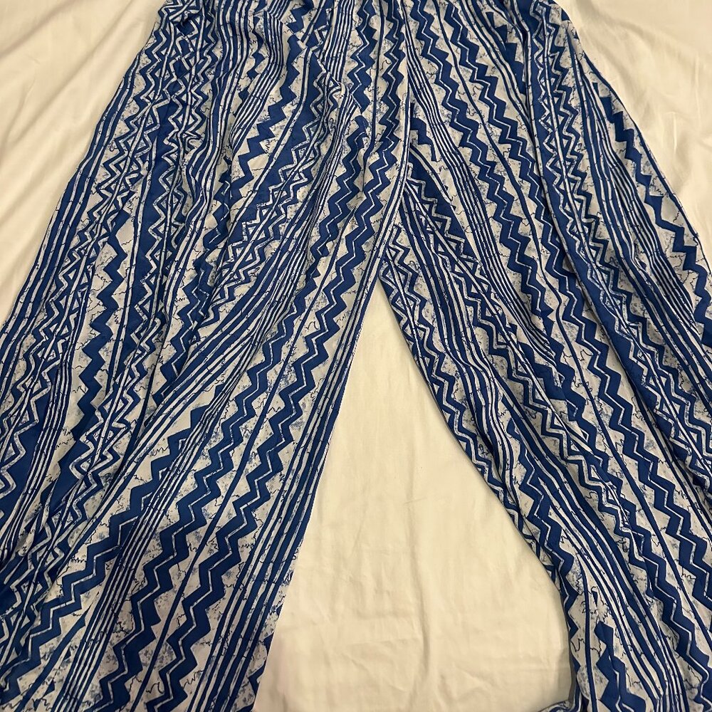wide flowy pants